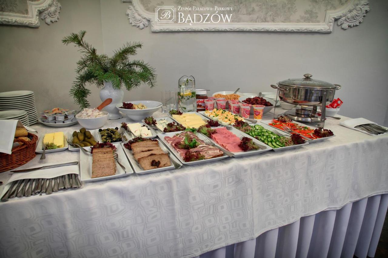 פולקוביצה Zespol Palacowo-Parkowy Badzow מראה חיצוני תמונה